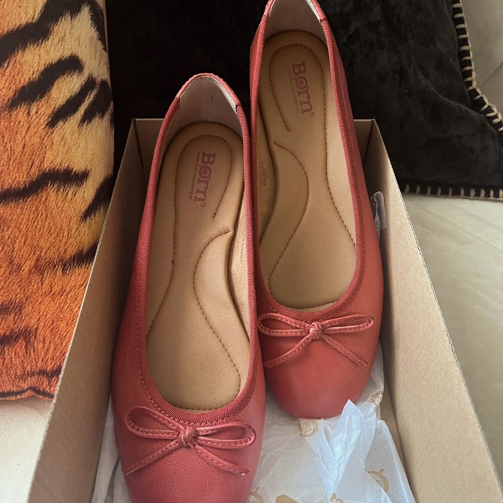Born ballet flats